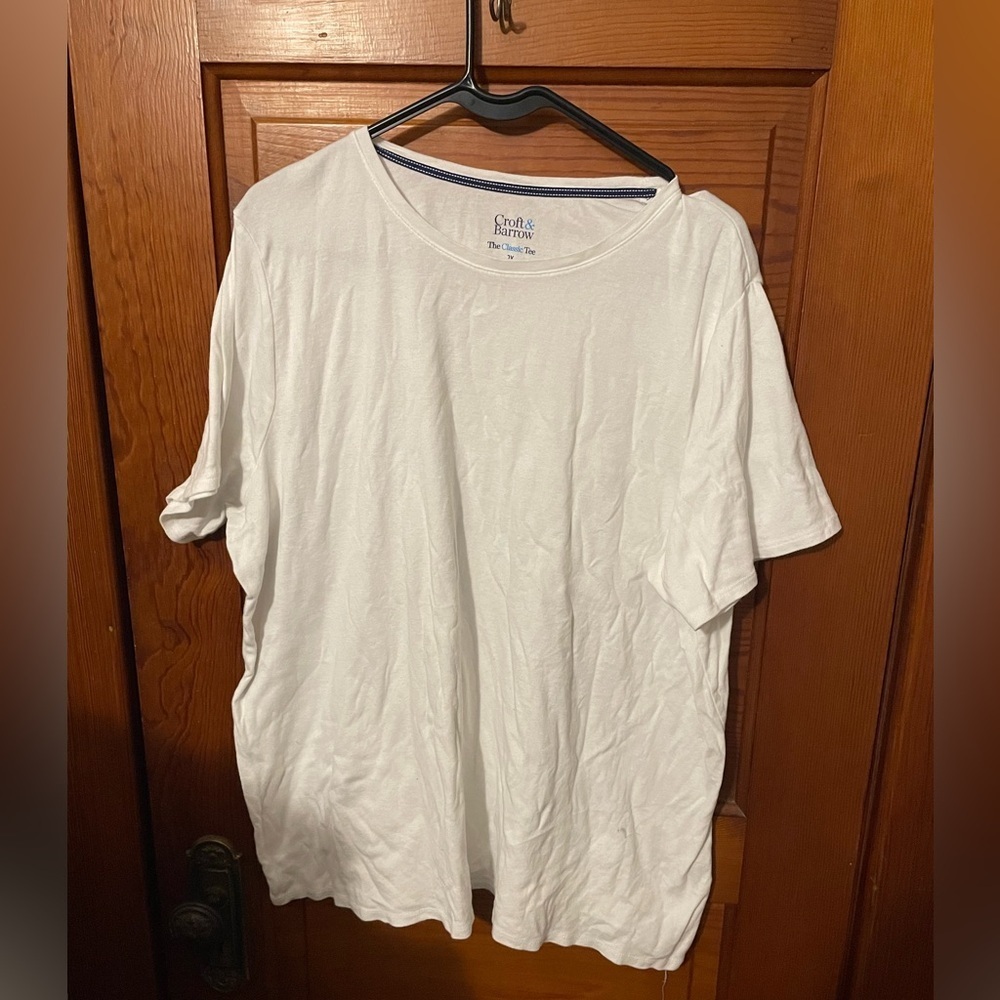 Croft & Barrow White Tee *make offers*